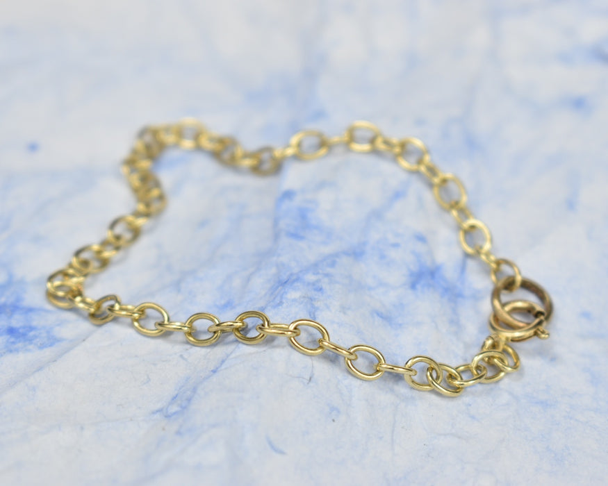 Gold trace chain bracelet